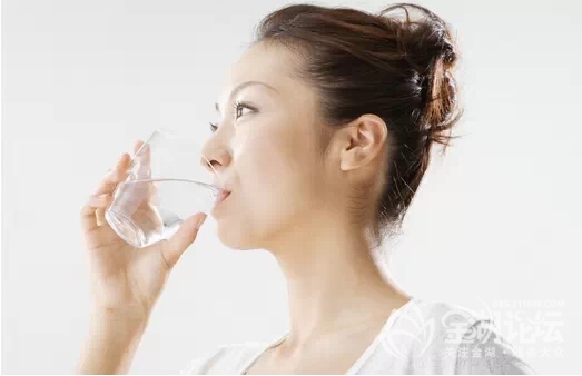 为什么你的<em>头发油</em>得那么<em>快</em>?看了你就懂了-闲聊